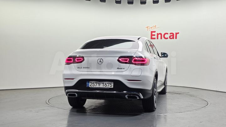 Mercedes-Benz GLC Class 2021 — 4