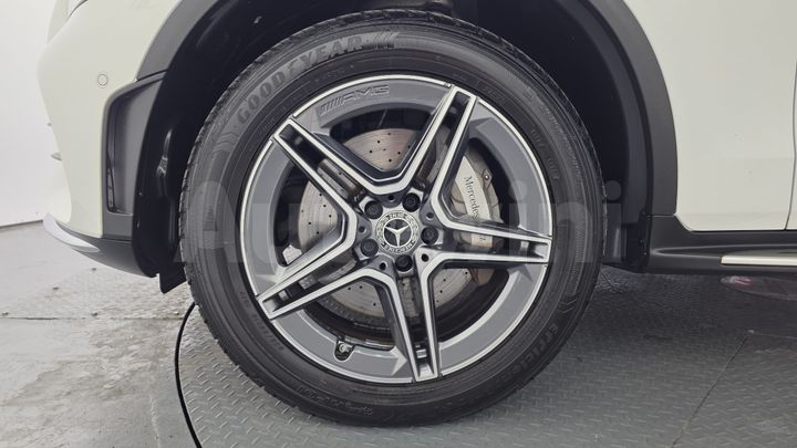 Mercedes-Benz GLC Class 2021 — 5