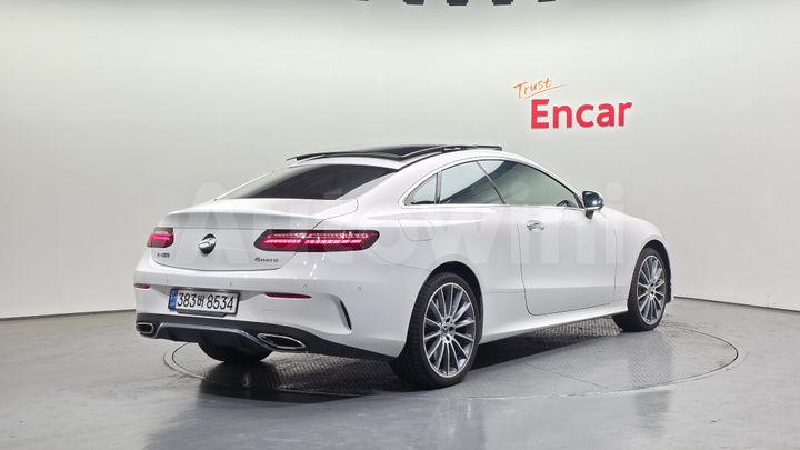 Mercedes-Benz E Class 2021 — 2