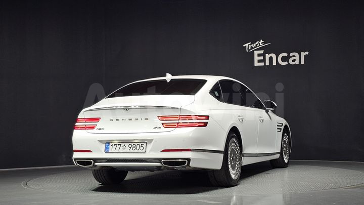 Genesis G80 2023 — 2