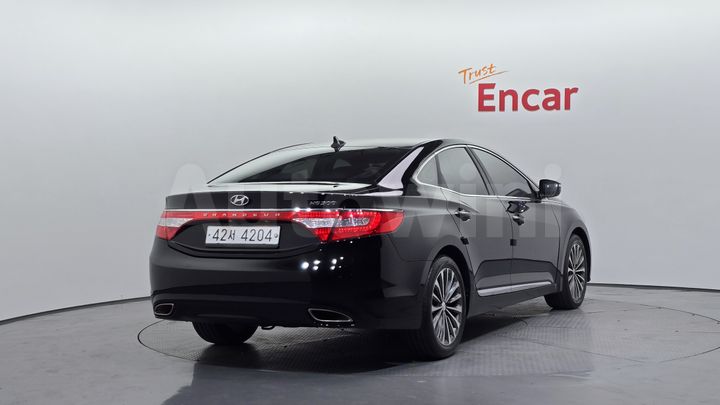 Hyundai Grandeur 2014 — 2