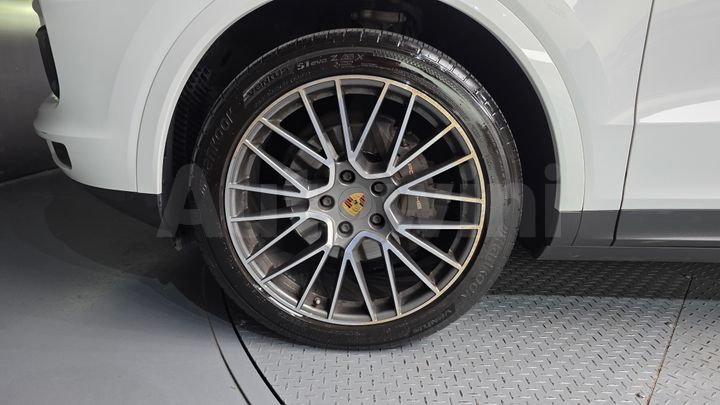 Porsche Cayenne 2020 — 5