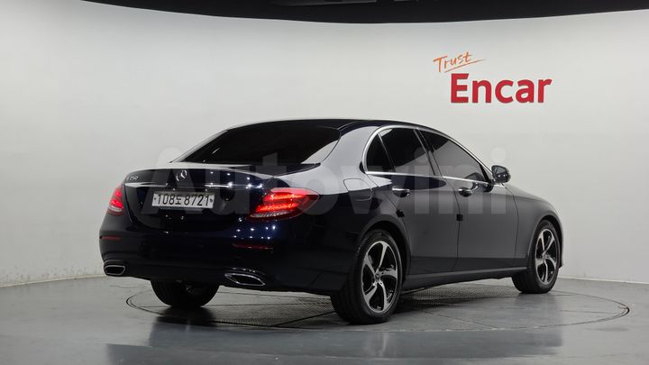Mercedes-Benz E Class 2020 — 2