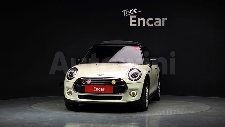 Mini Cooper 2021 — 3