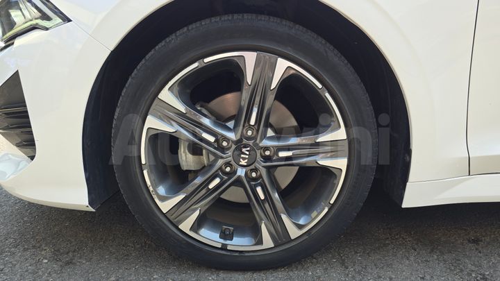 Kia K5 2021 — 5