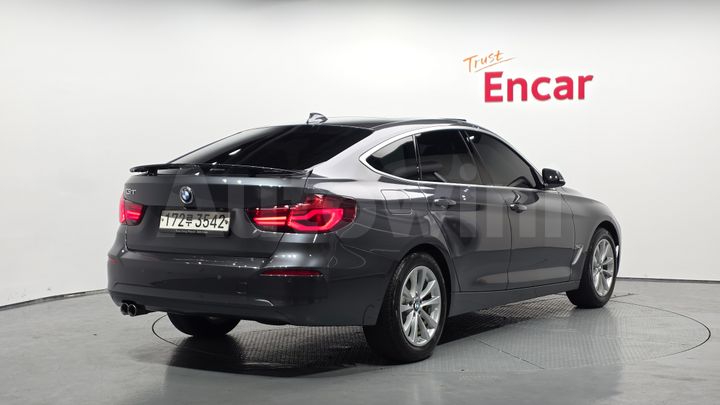BMW 3 Series 2020 — 2