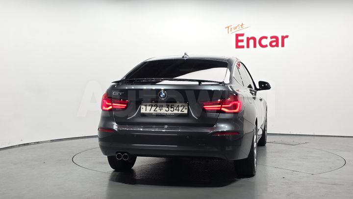 BMW 3 Series 2020 — 4