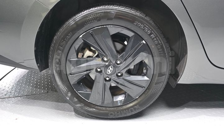 Hyundai Avante 2023 — 5