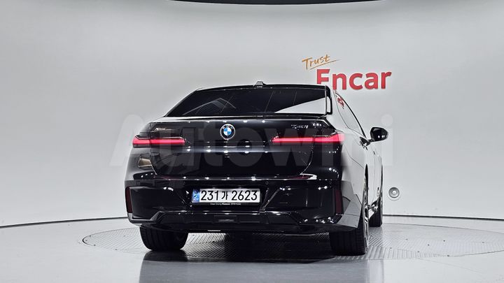 BMW 7 Series 2024 — 3