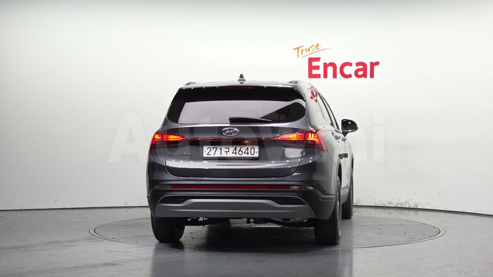 Hyundai SantaFe 2023 — 4