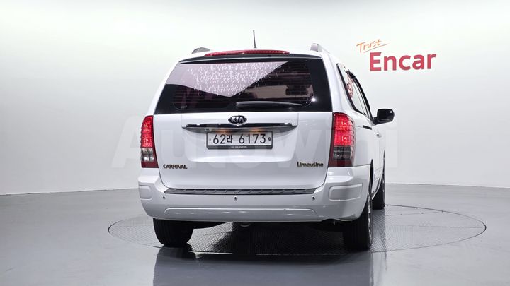 Kia Carnival 2014 — 4