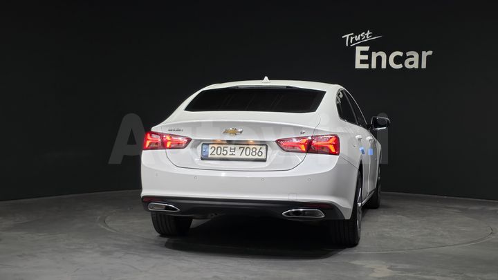 Chevrolet Malibu 2021 — 4