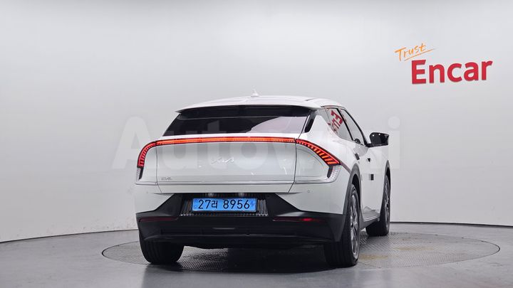 Kia EV6 2022 — 4