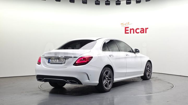 Mercedes Benz C Class 2021 — 2