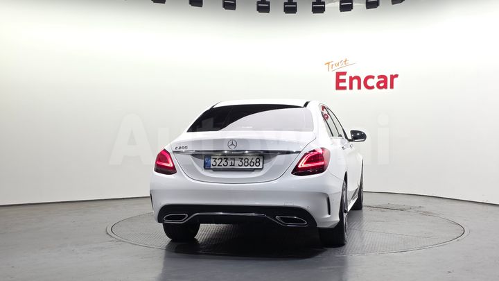 Mercedes Benz C Class 2021 — 4