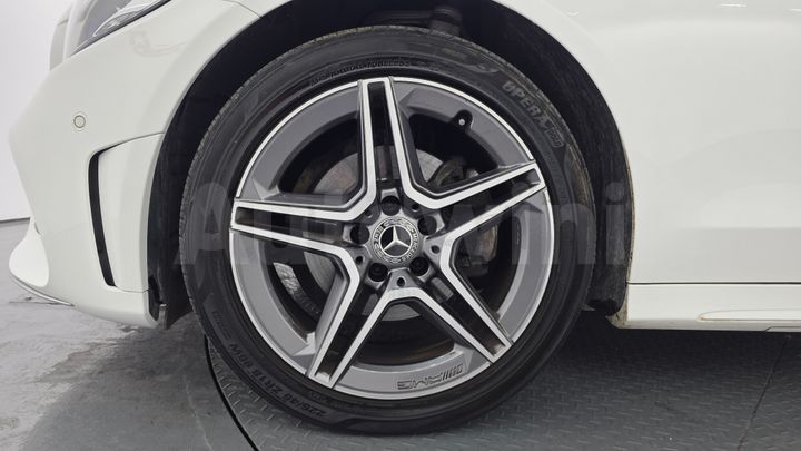 Mercedes Benz C Class 2021 — 5