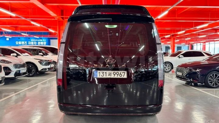 Hyundai Staria 2022 — 3