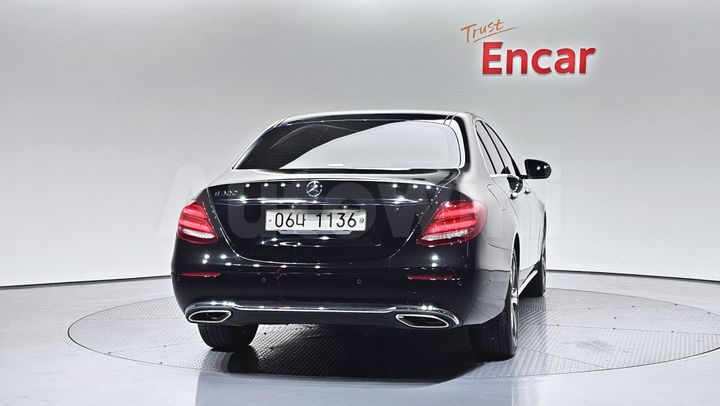 Mercedes Benz E Class 2019 — 5