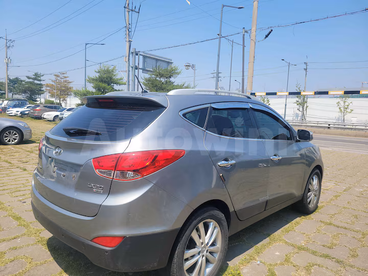 Hyundai Tucson 2011 — 5
