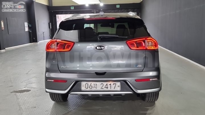 Kia Niro 2017 — 4