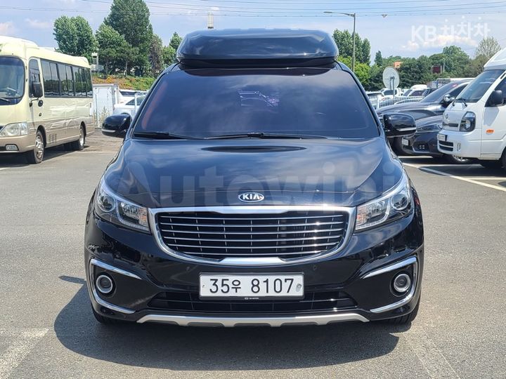Kia Carnival 2015 — 3