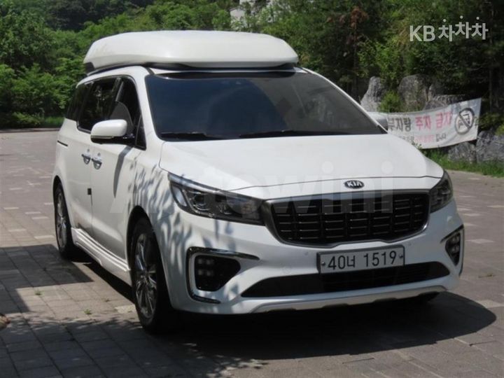 Kia Carnival 2019 KNAME81ABKS540431 — 2