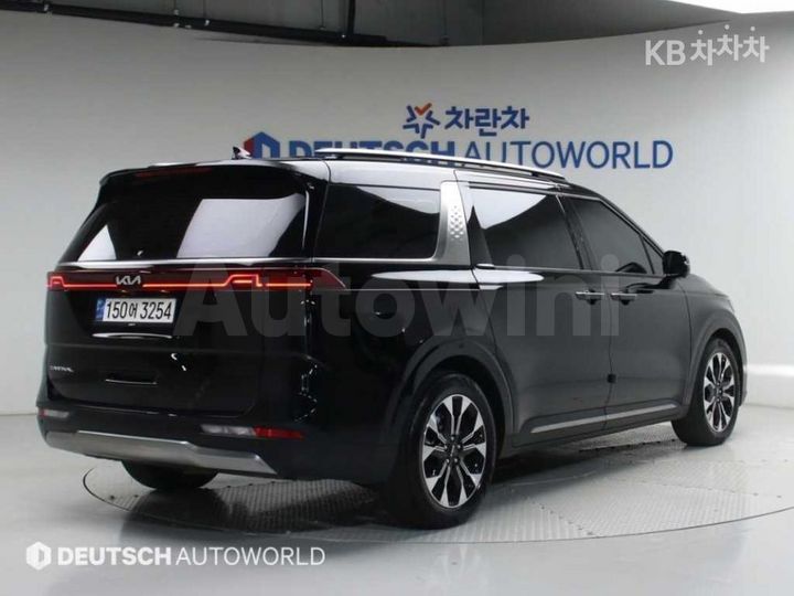 Kia Carnival 2022 — 2