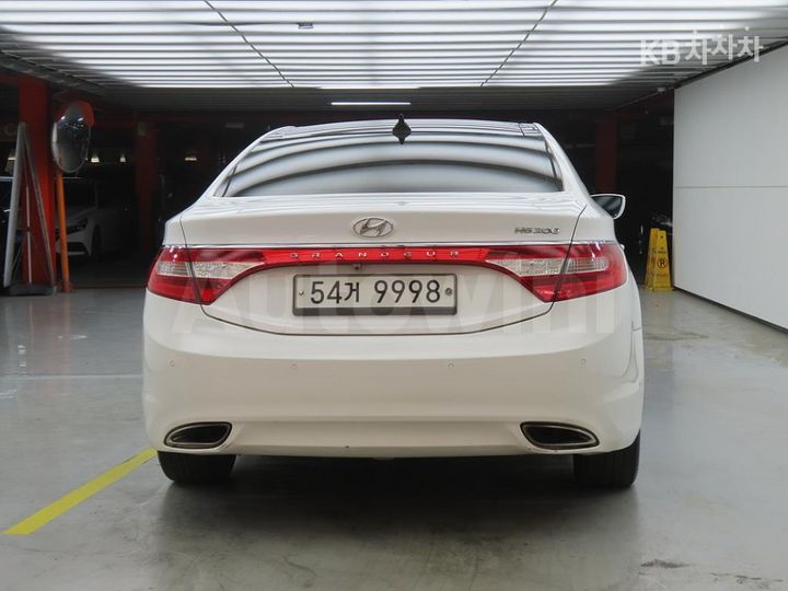 Hyundai Grandeur 2012 KMHFF41CBCA111715 — 4