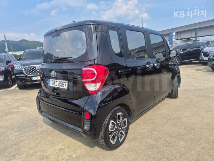 Kia Ray 2021 KNACK811BMT269879 — 4