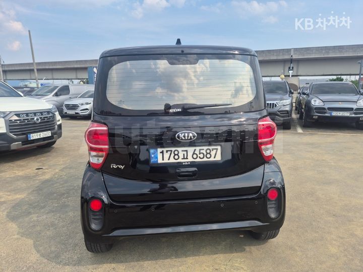 Kia Ray 2021 KNACK811BMT269879 — 5
