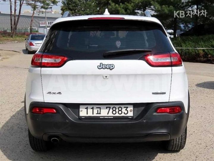Jeep Cherokee 2015 1C4PJMCB4FW693483 — 3