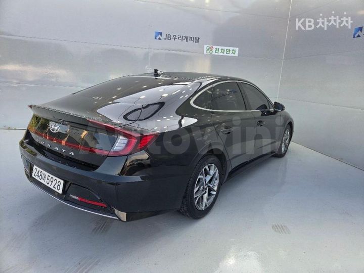 Hyundai Sonata 2022 — 4