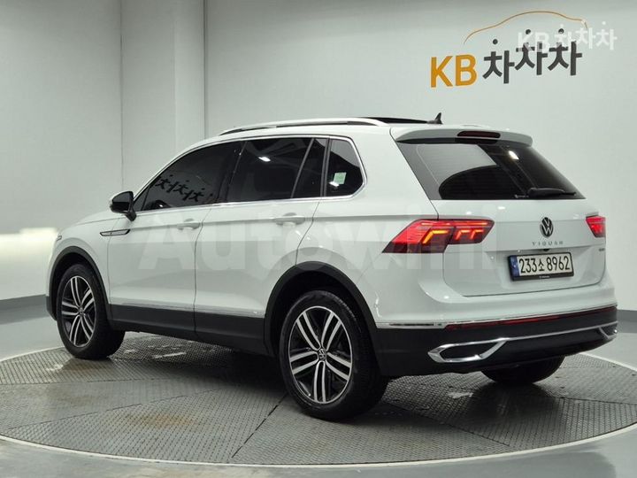 Volkswagen Tiguan 2021 — 2