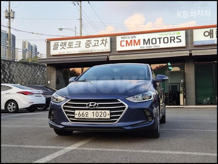 Hyundai Avante 2018 — 3