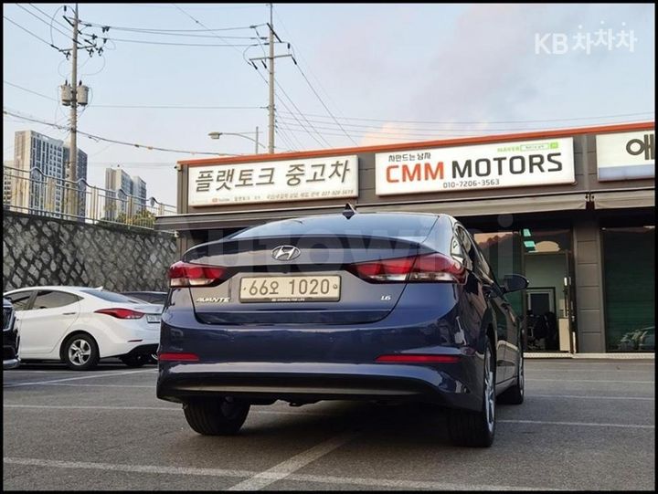 Hyundai Avante 2018 — 4