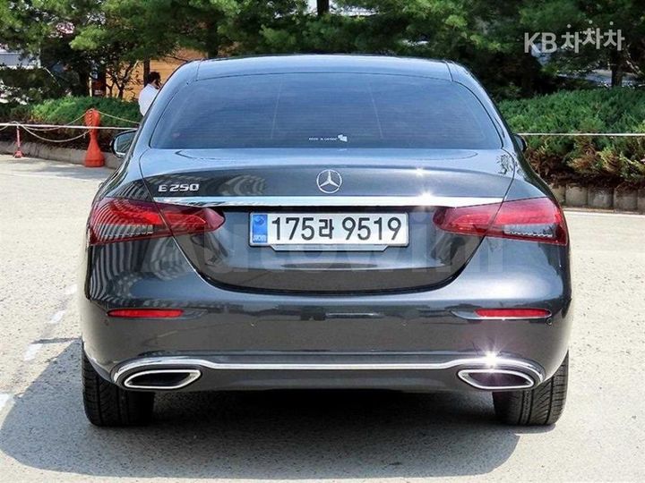 Mercedes-Benz E Class 2021 W1KZF4FB1MA903513 — 4