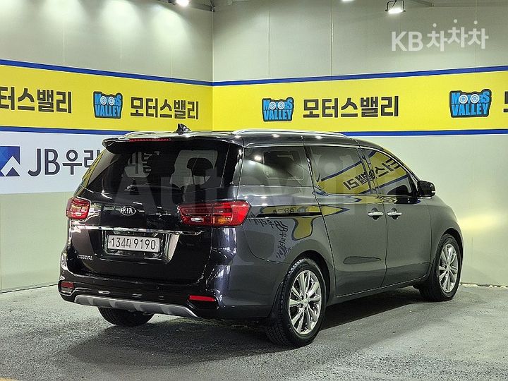 Kia Carnival 2019 KNAME81ABKS481641 — 4