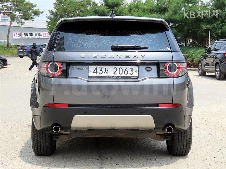 Land Rover Discovery Sport 2018 — 4