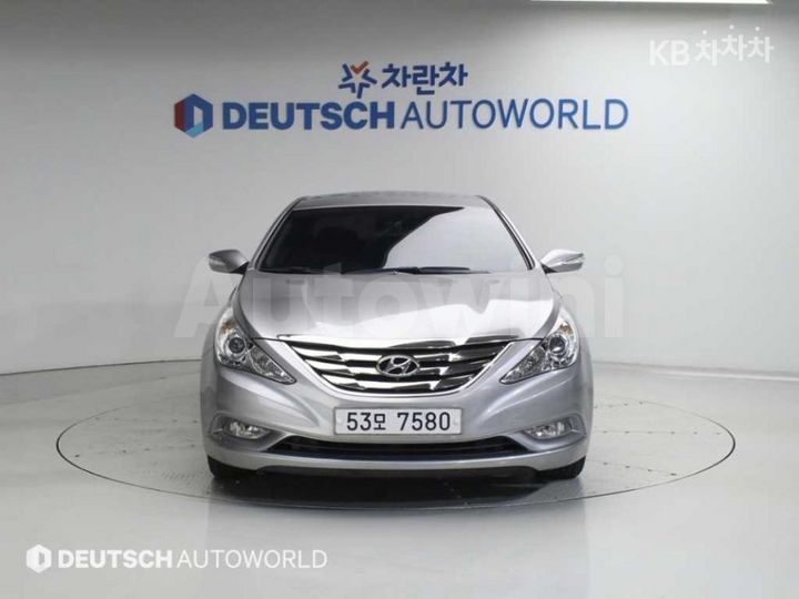 Hyundai Sonata 2011 KMHEC41BBBA271263 — 3