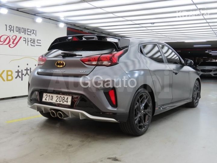Hyundai Veloster 2018 KMHTK61BGJU002716 — 4