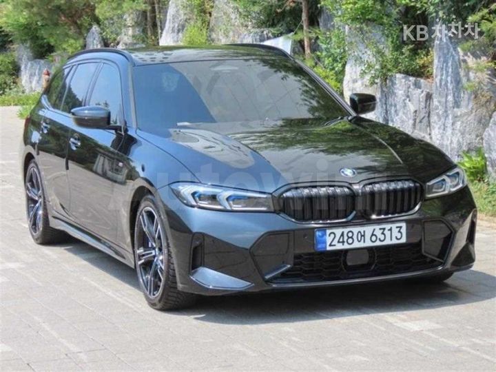 BMW 3 Series 2023 — 2