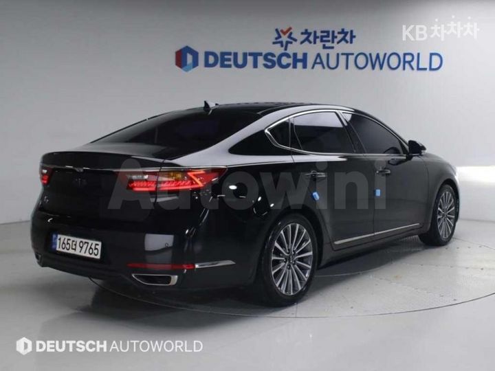 Kia K7 2017 — 2