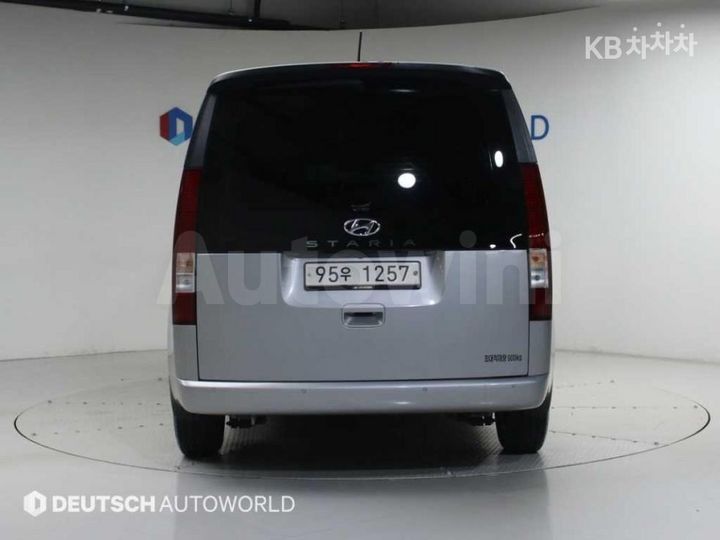 Hyundai Staria 2022 — 4