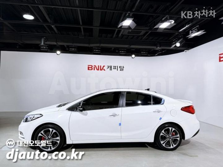 Kia K3 2014 — 3
