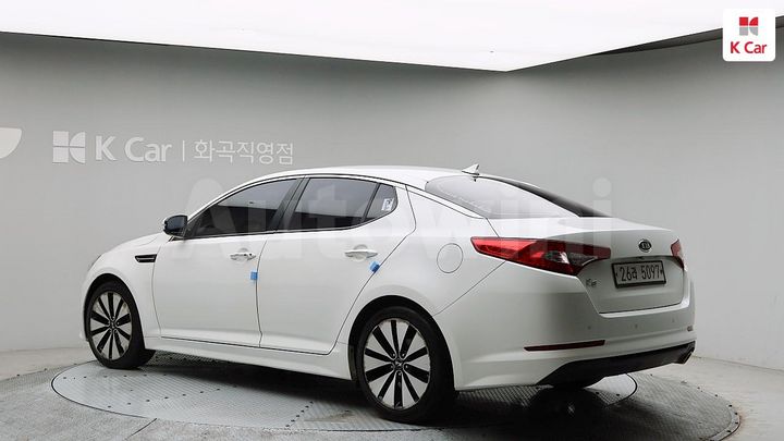 Kia K5 2012 KNAGN411BCA193652 — 2