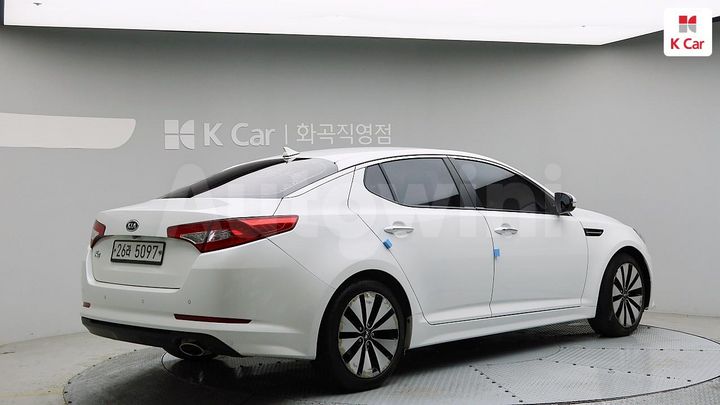Kia K5 2012 KNAGN411BCA193652 — 4