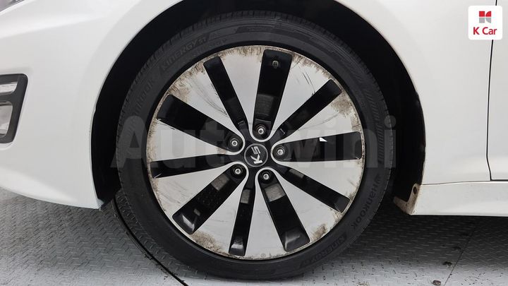 Kia K5 2012 KNAGN411BCA193652 — 5