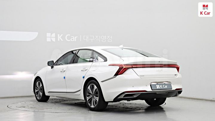 Kia K8 2022 KNAM2411BNA006123 — 4