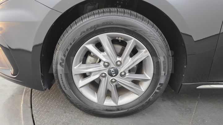 Kia K5 2019 — 5