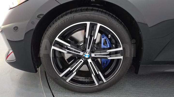 BMW 3 Series 2026 — 4